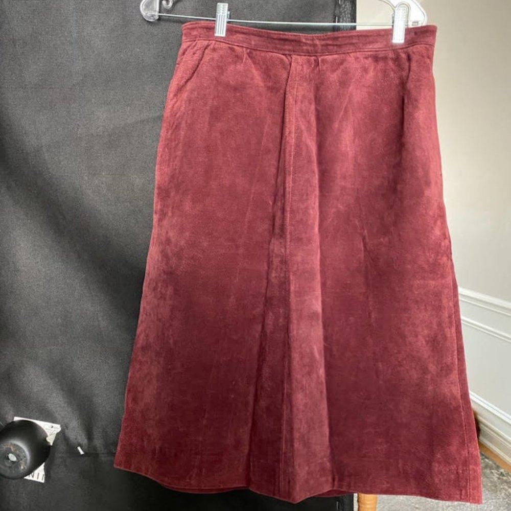 MARQUISE OF LONDON LADIES SUEDE MIDI SKIRT SIZE 14.